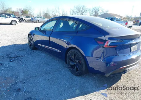 2024 Tesla Model 3 Performance All-Wheel Drive z USA, uszkodzony, nr VIN 5YJ3E1ETXRF795032